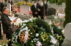 Online temetés közvetítés? - Riport